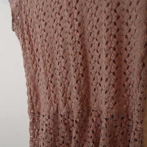 Pink peplum top - Picture 4 of 4